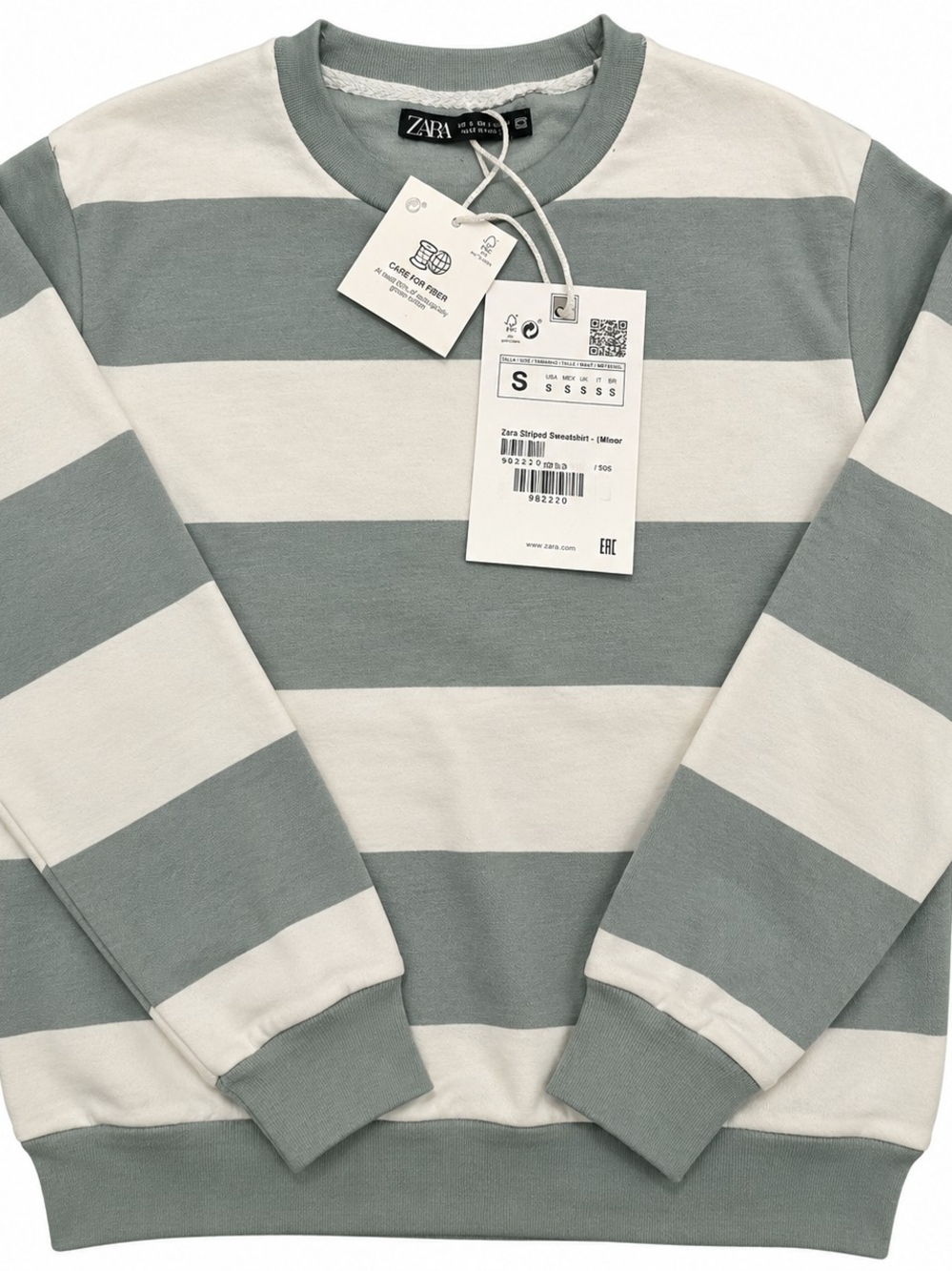 Zara Boy's Sage Green and Cream Wide-Stripe Crewneck Sweatshirt